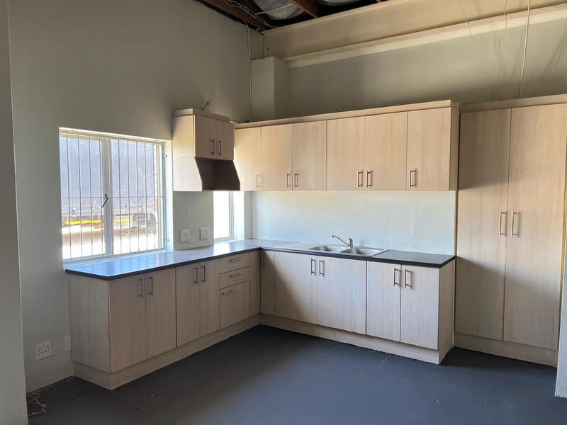 To Let commercial Property for Rent in Walmer Eastern Cape